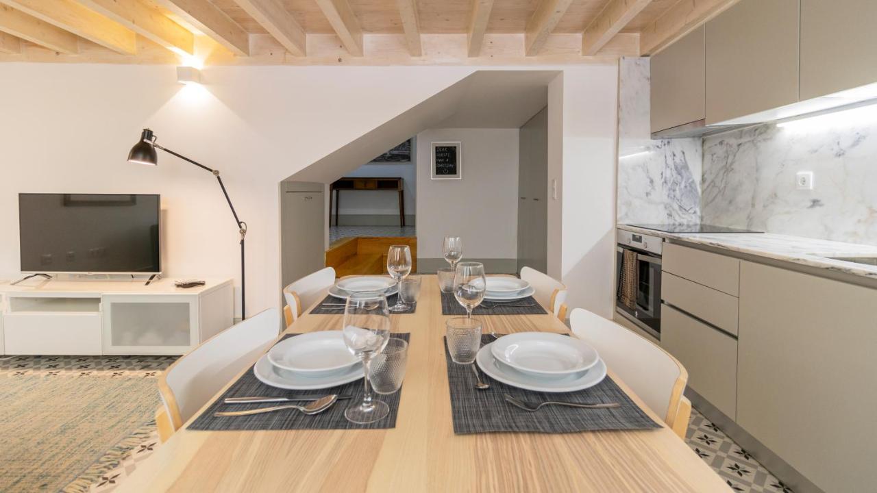 Central Stunning Duplex W/ Patio By Lovelystay 波尔图 外观 照片