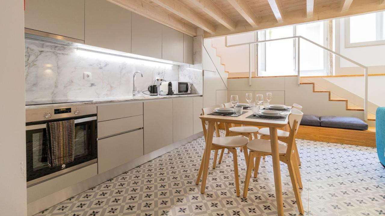 Central Stunning Duplex W/ Patio By Lovelystay 波尔图 外观 照片